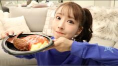 夜ご飯のオムライス食べながらひたすら雑談。