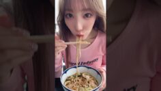 うどん派？蕎麦派？ #グルメ #小宵こなん