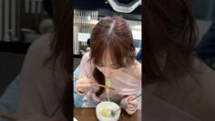 何ラーメンでしょう？🍜　#vlog #asmr #japan #shortvideo #koreanfood #小宵こなん #小宵虎南