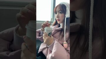 いつもと違うカメラワークに戸惑う私です。 #vlog #shortvideo #japan #airport  #小宵こなん #小宵虎南